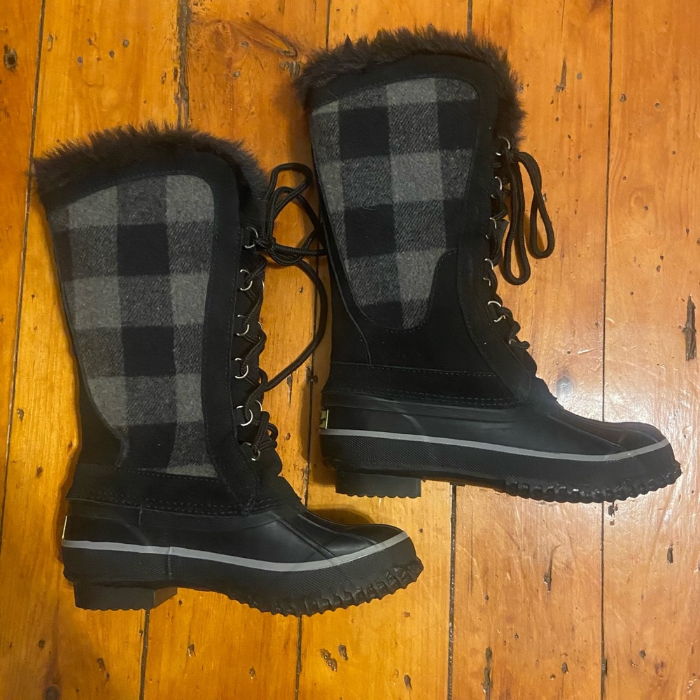 Black & Grey Plaid Winter Lace-up Waterproof Boots